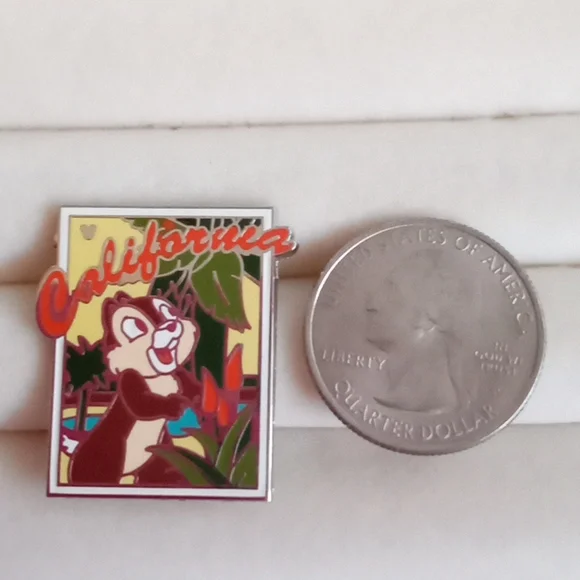 DISNEY HIDDEN MICKEY CHIP CALIFORNIA PIN - Picture 5 of 5